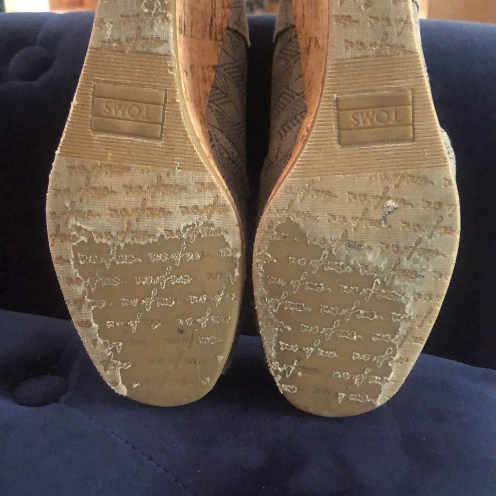 Toms Wedge Sandal - Picture 5 of 5